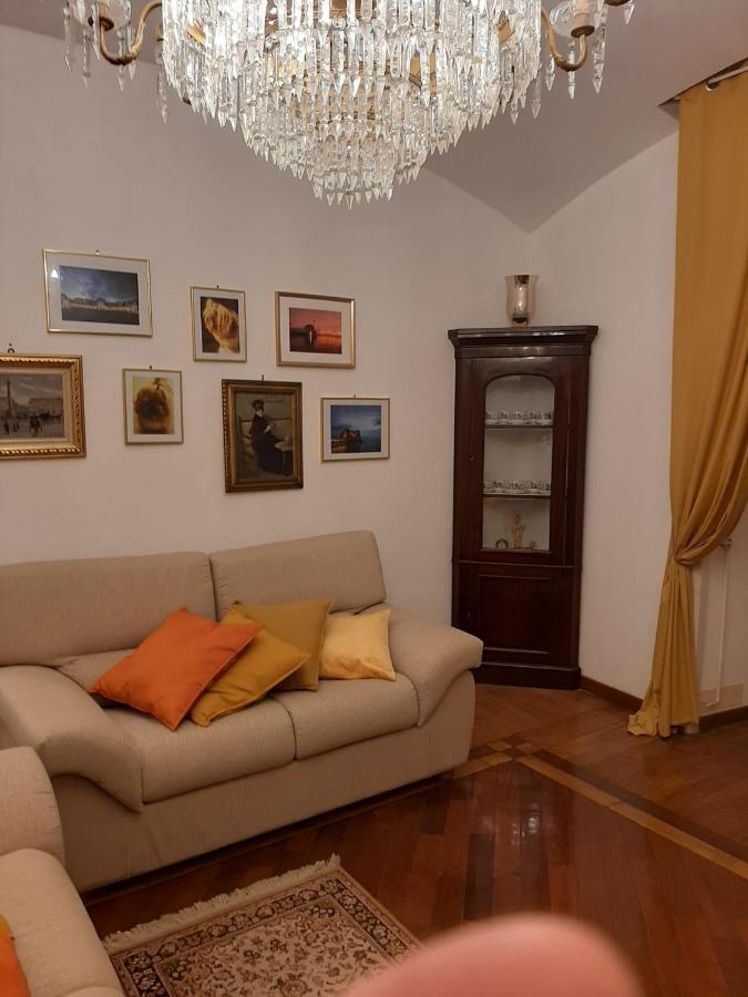 La Casa Di Francesca Hotell Neapel Exteriör bild